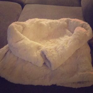 I am selling a leather fluffy jacket for 29$